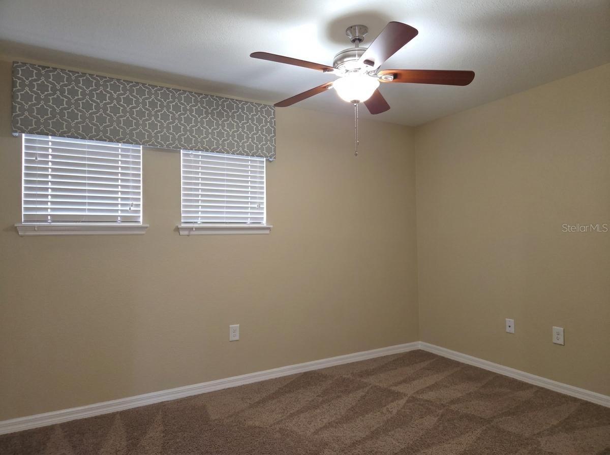 2229 BROADWAY VIEW AVE — photo 27