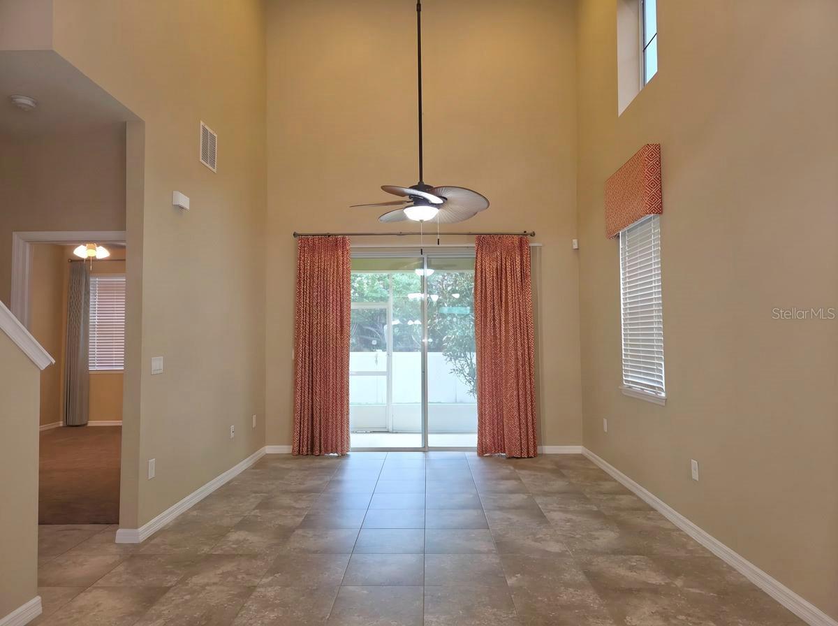 2229 BROADWAY VIEW AVE — photo 8