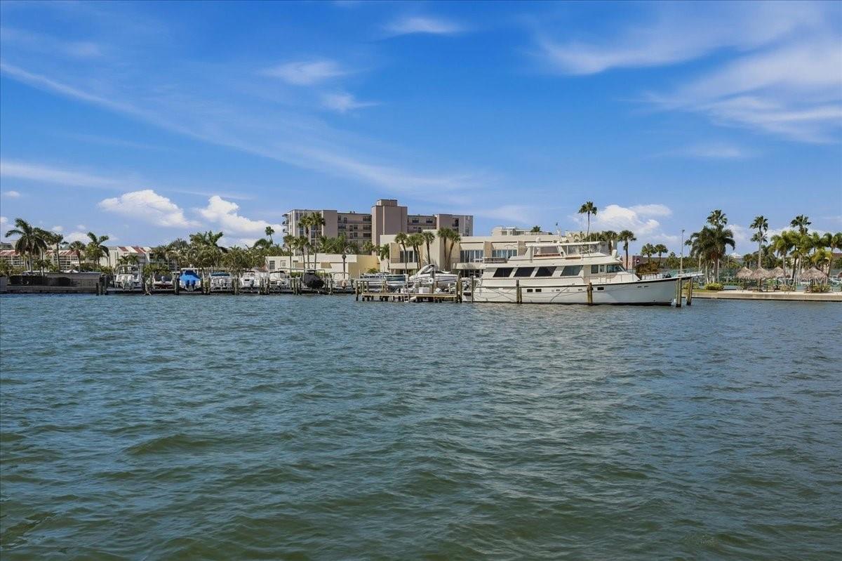 7540 BAY ISLAND DR S #253 — photo 49