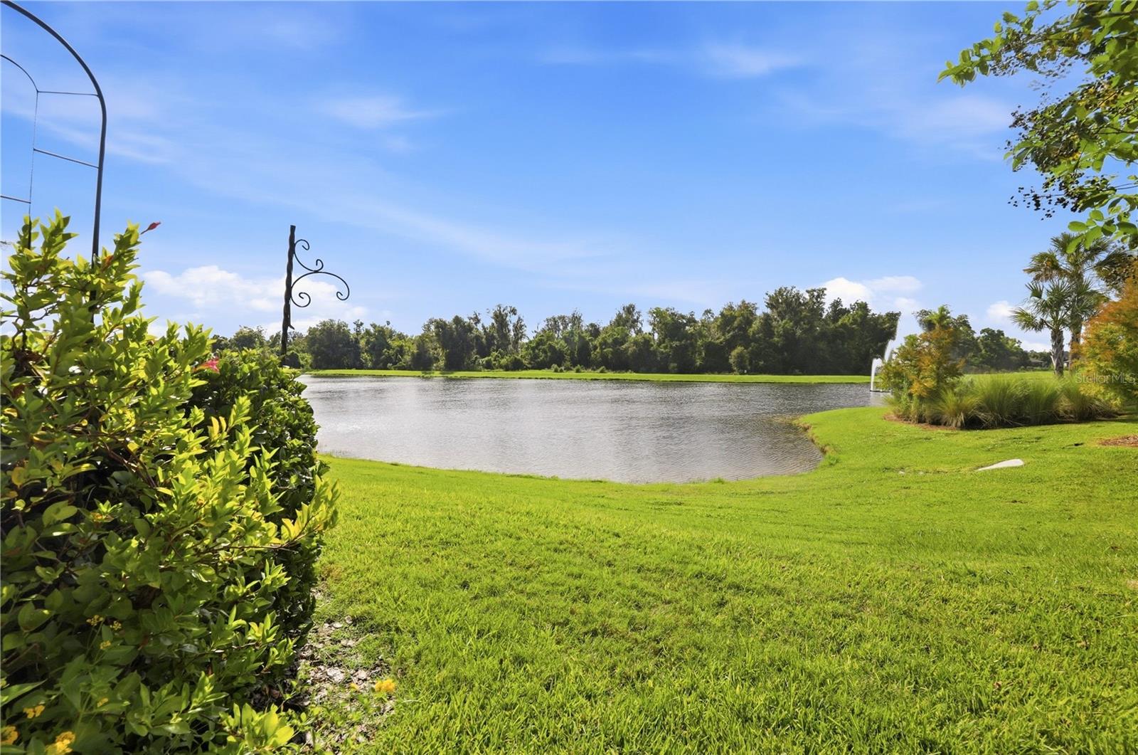 12594 OAK HILL WAY — photo 33