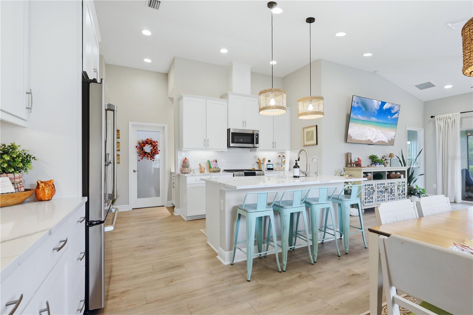 12594 OAK HILL WAY — photo 12