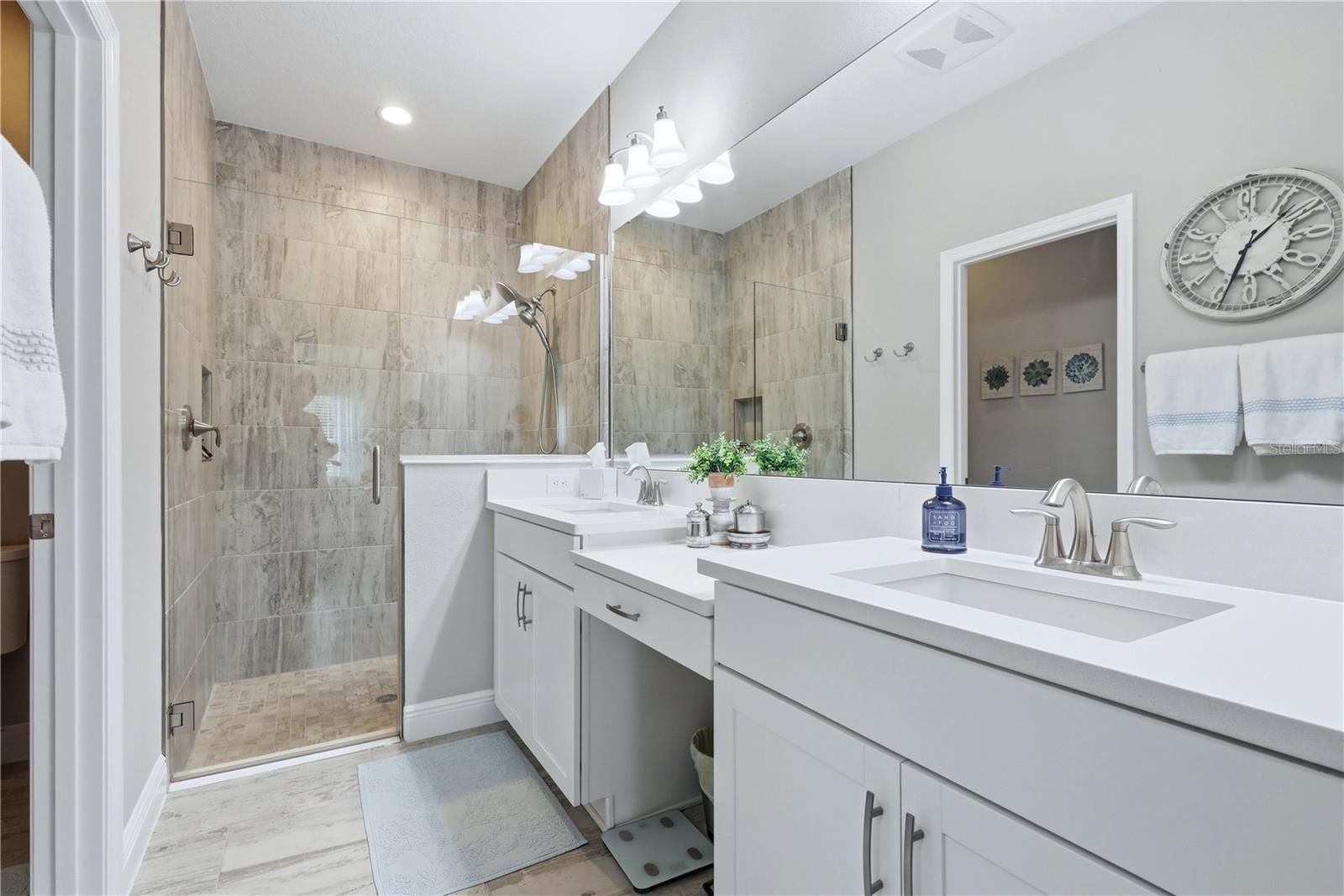 12594 OAK HILL WAY — photo 19