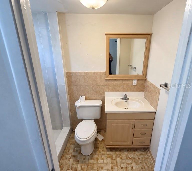 8952 STERLING LN — photo 15