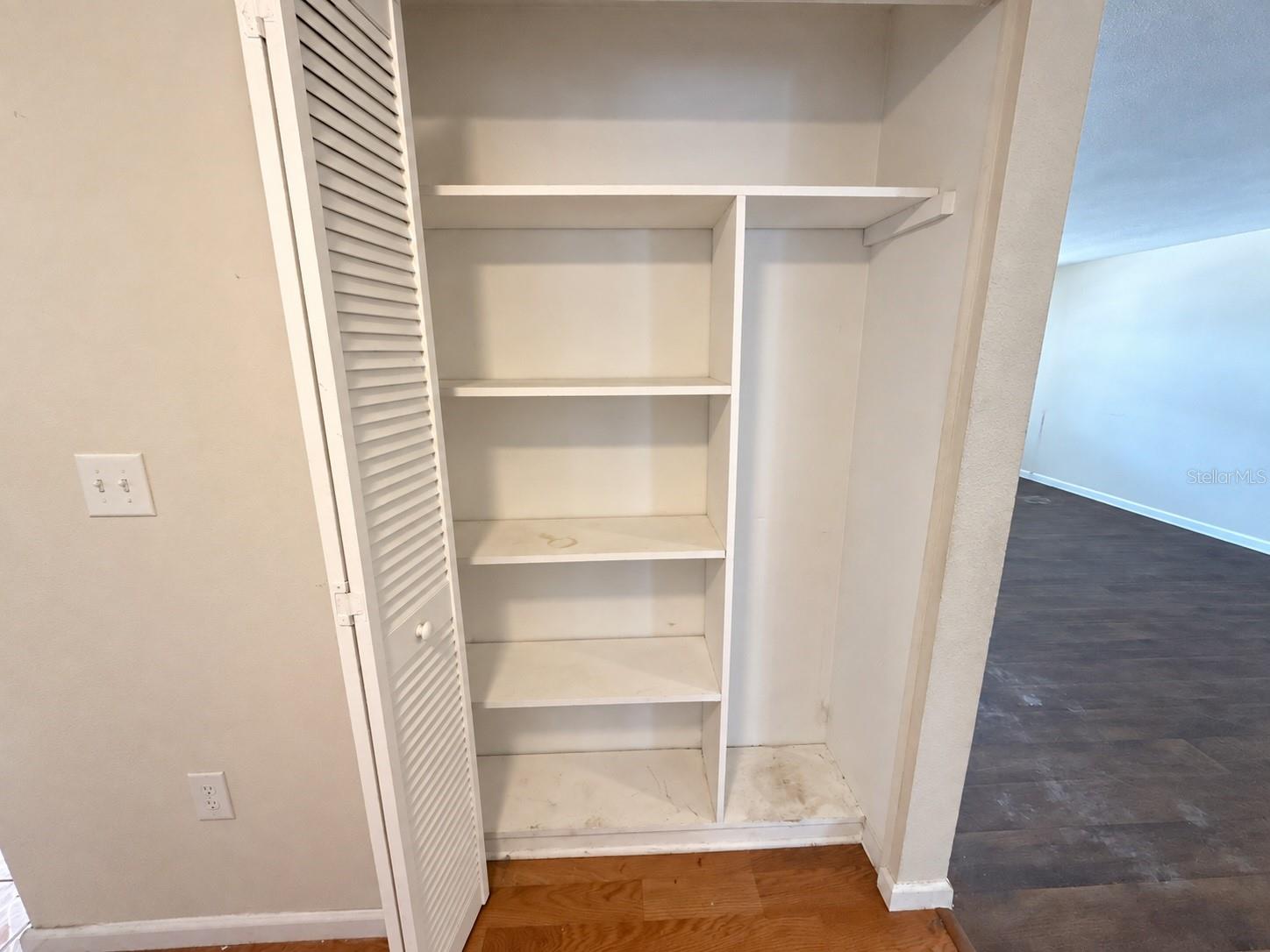 8952 STERLING LN — photo 21
