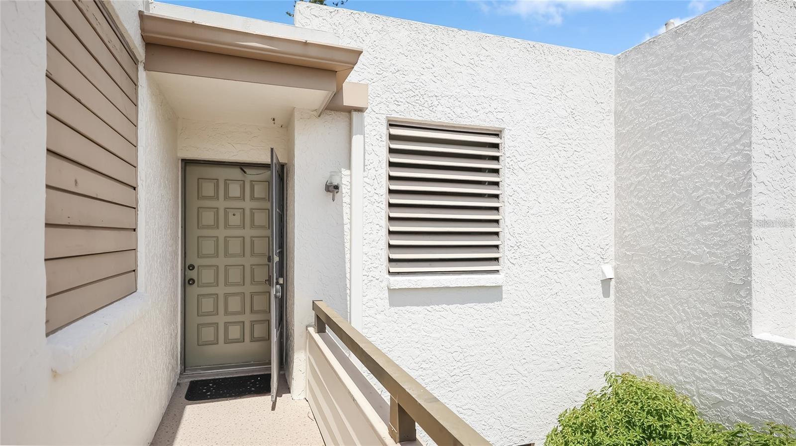303 SPRINGDALE DR #303 — photo 2