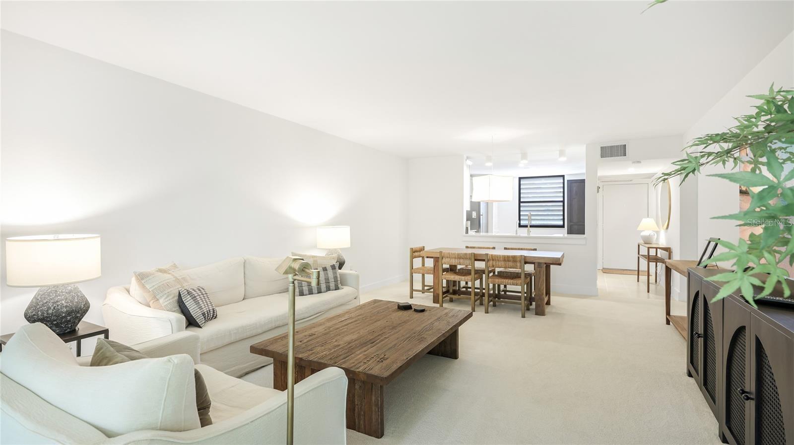 303 SPRINGDALE DR #303 — photo 10