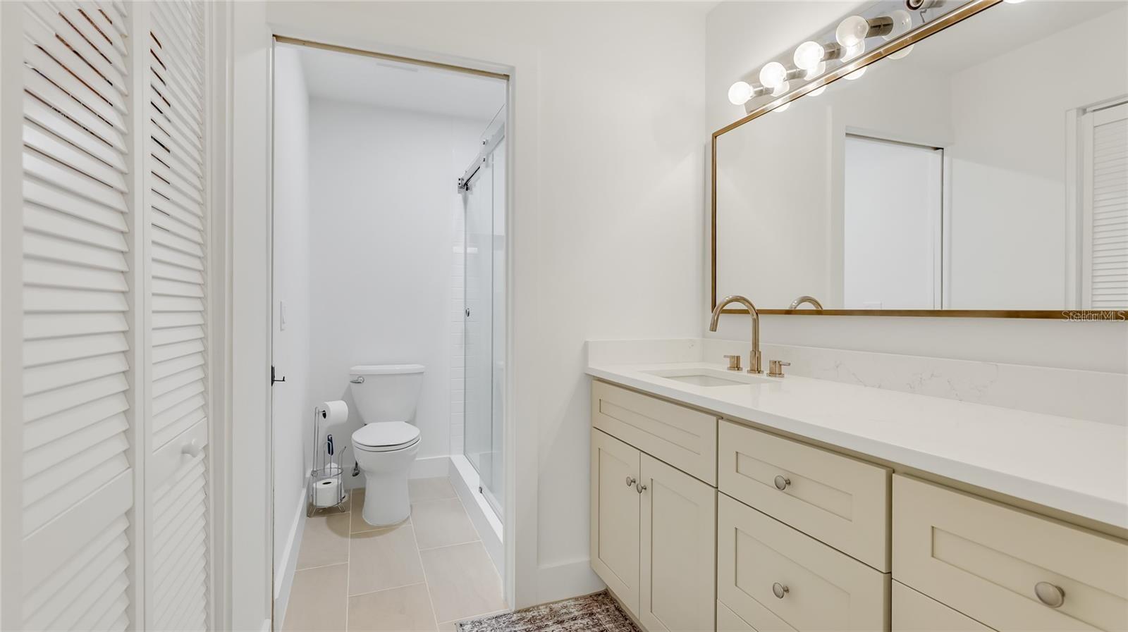 303 SPRINGDALE DR #303 — photo 17