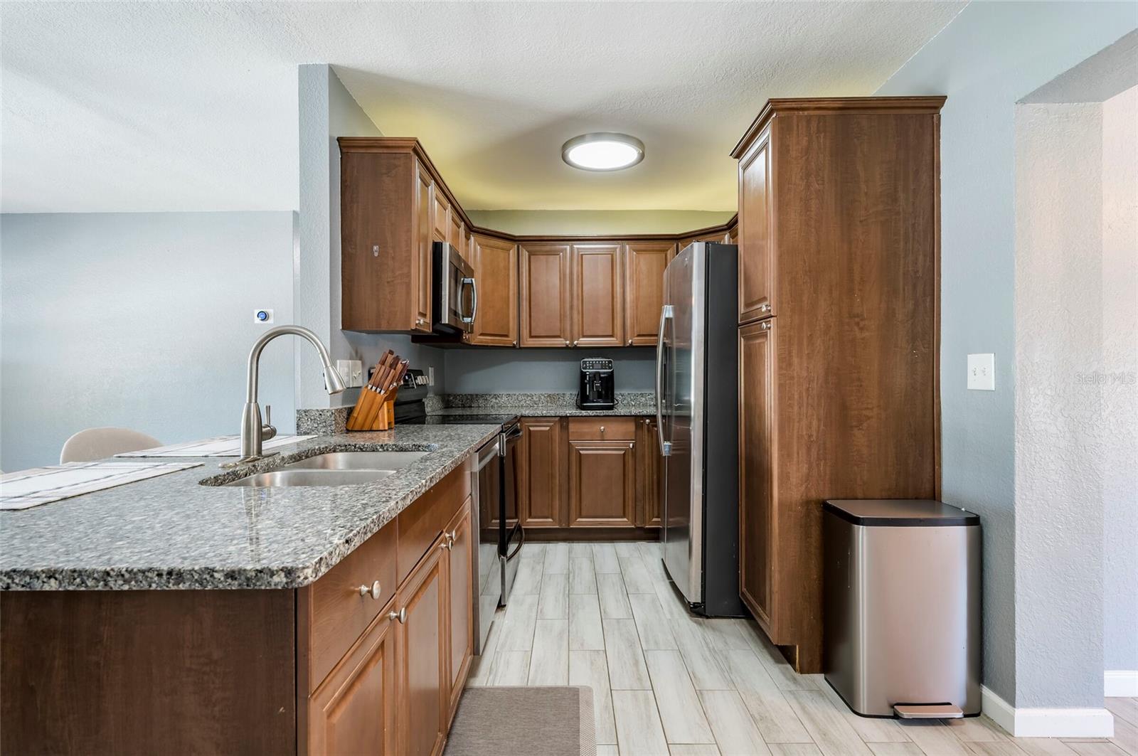 504 OMAHA ST — photo 10