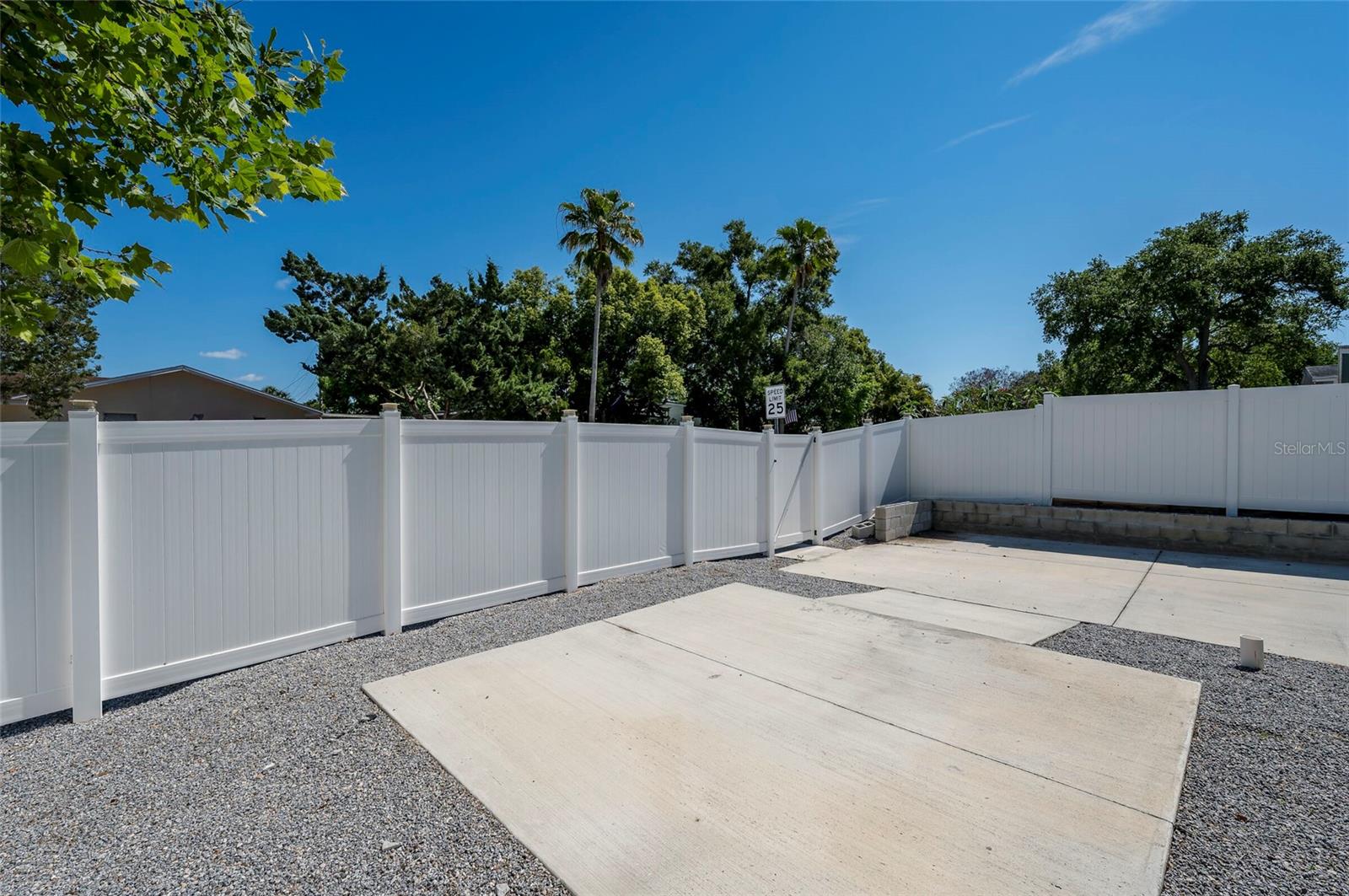 504 OMAHA ST — photo 34