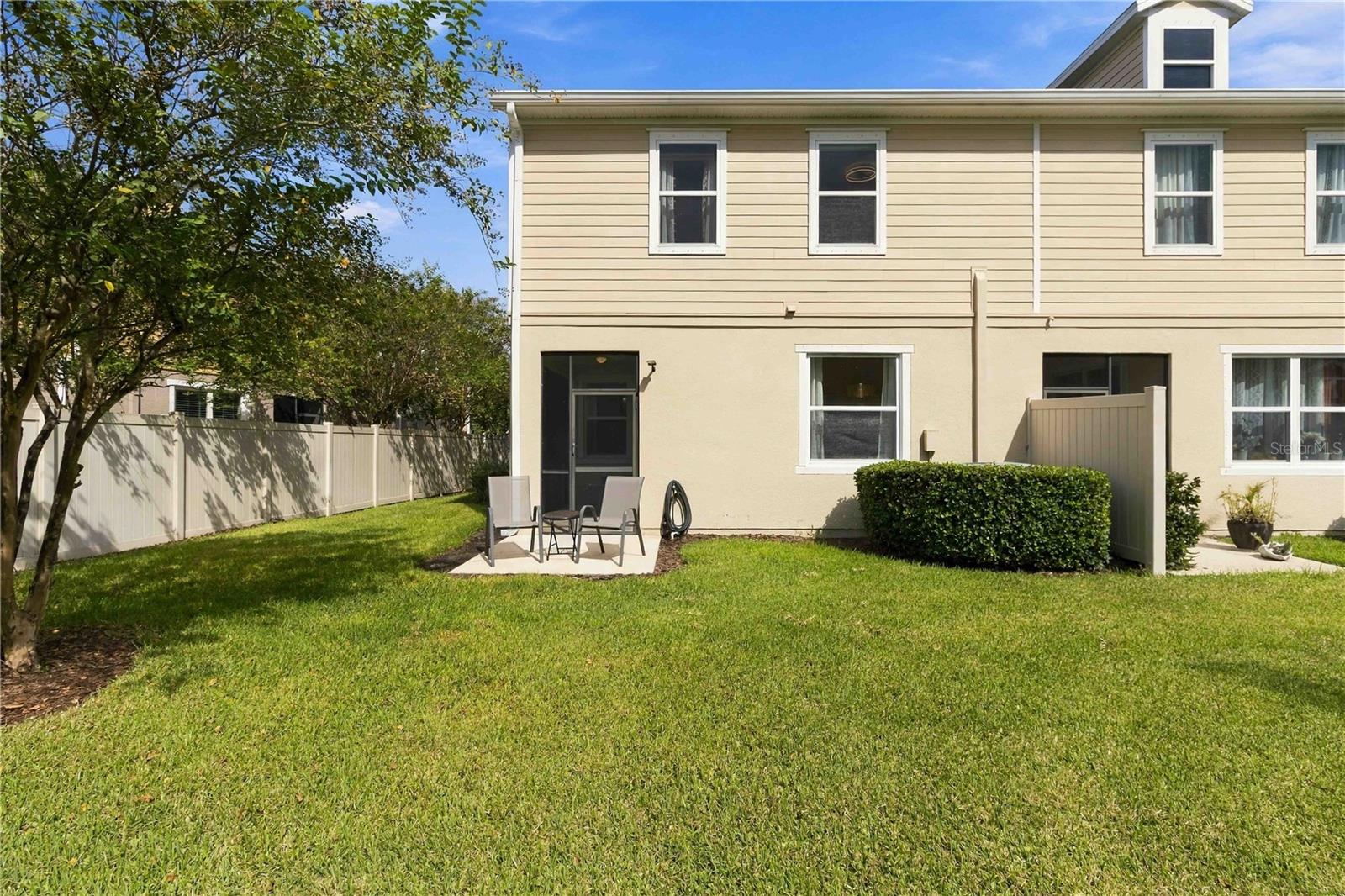 2117 LAKE WATERS PL — photo 36