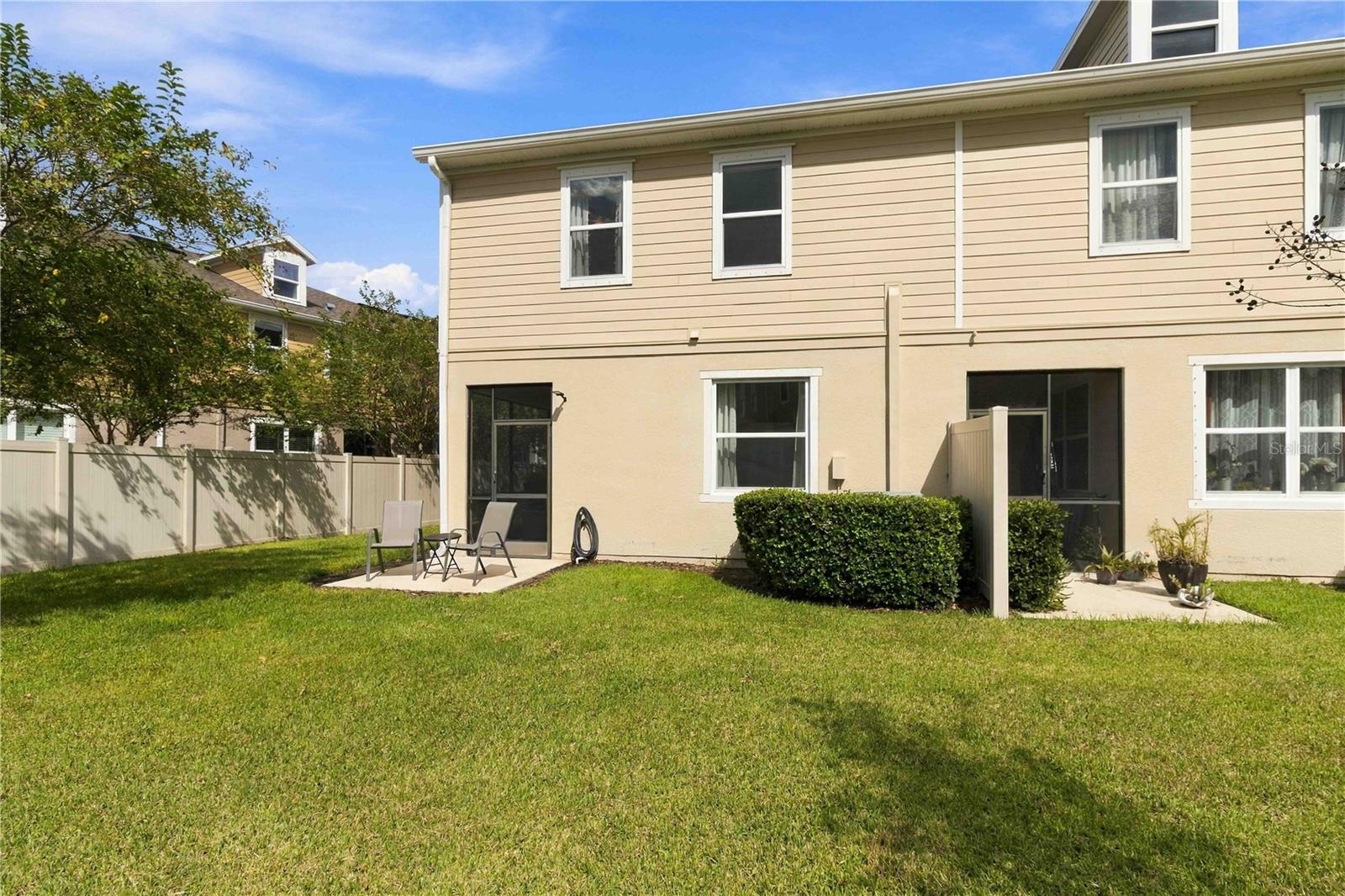 2117 LAKE WATERS PL — photo 37
