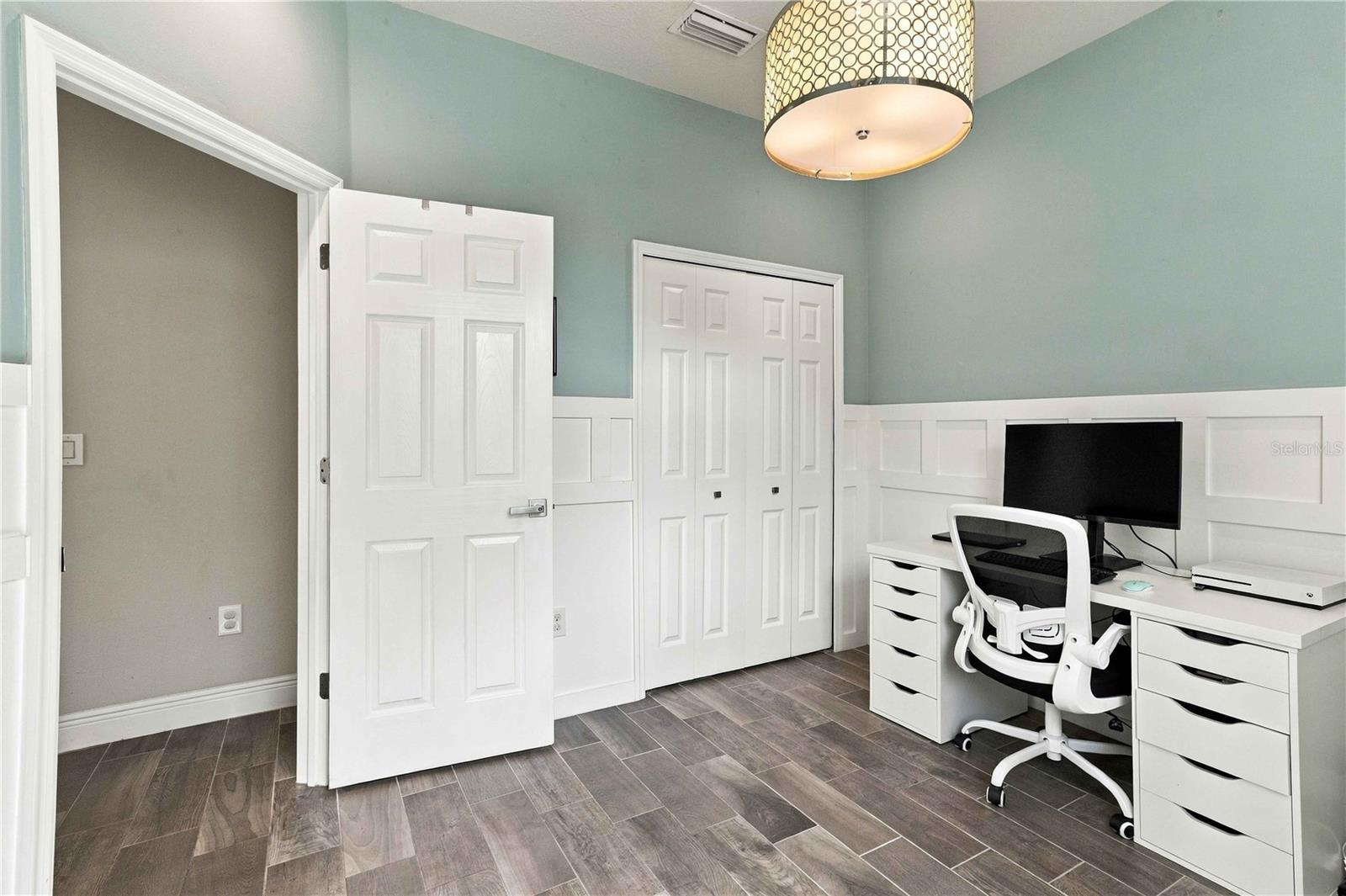 2117 LAKE WATERS PL — photo 12