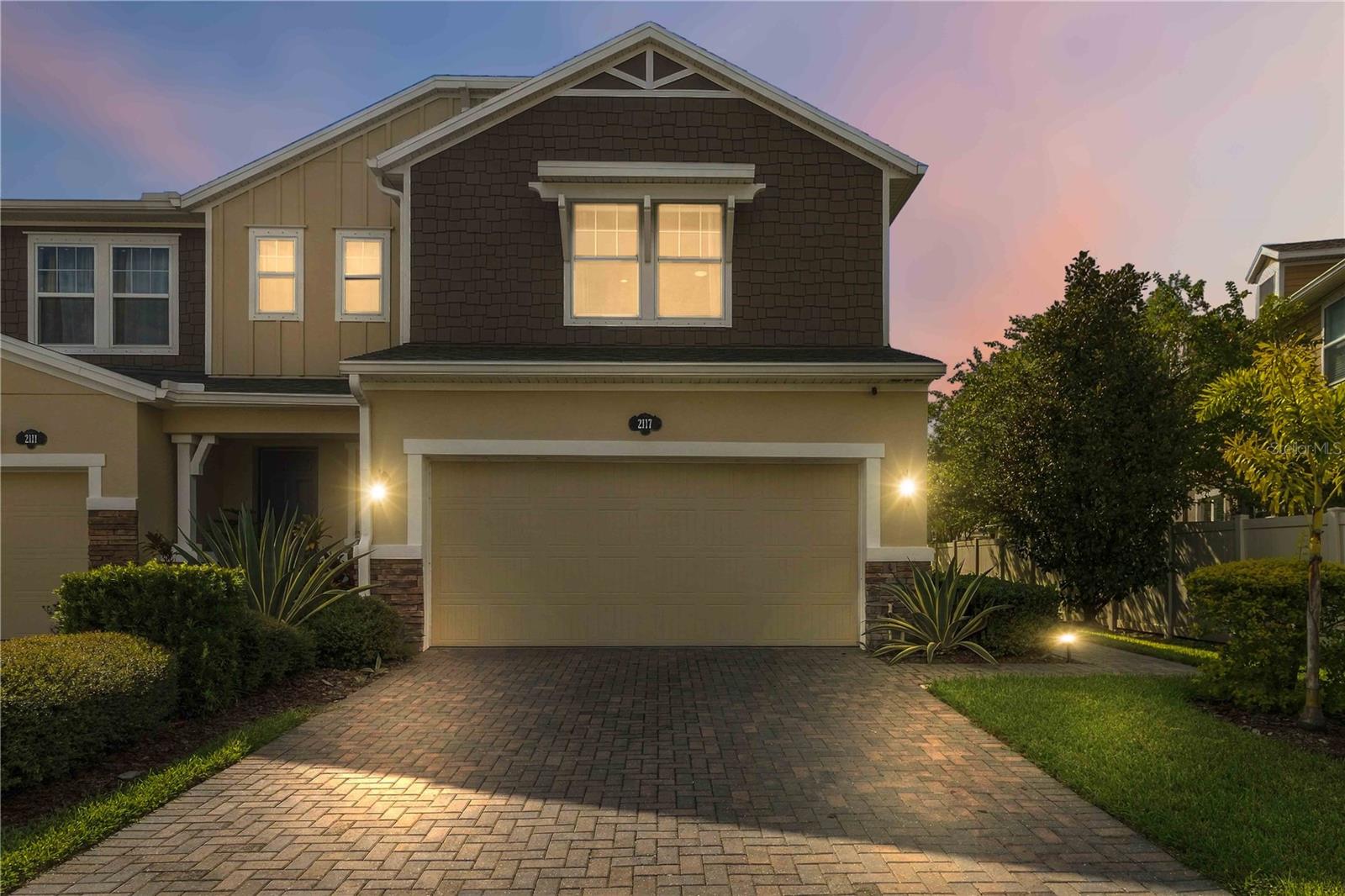 2117 LAKE WATERS PL — photo 32