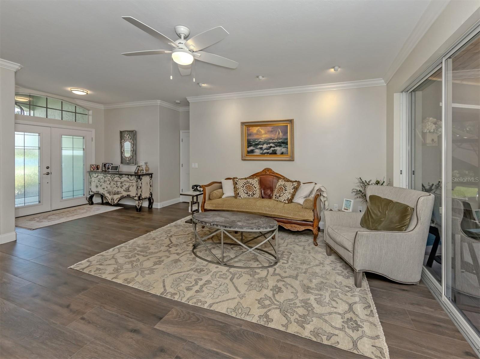 143 WAYFOREST DR — photo 11