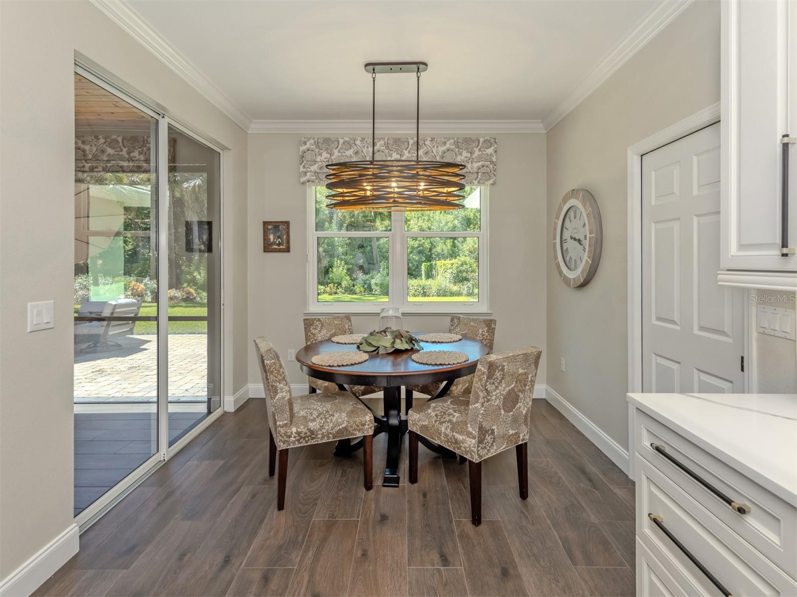 143 WAYFOREST DR — photo 21