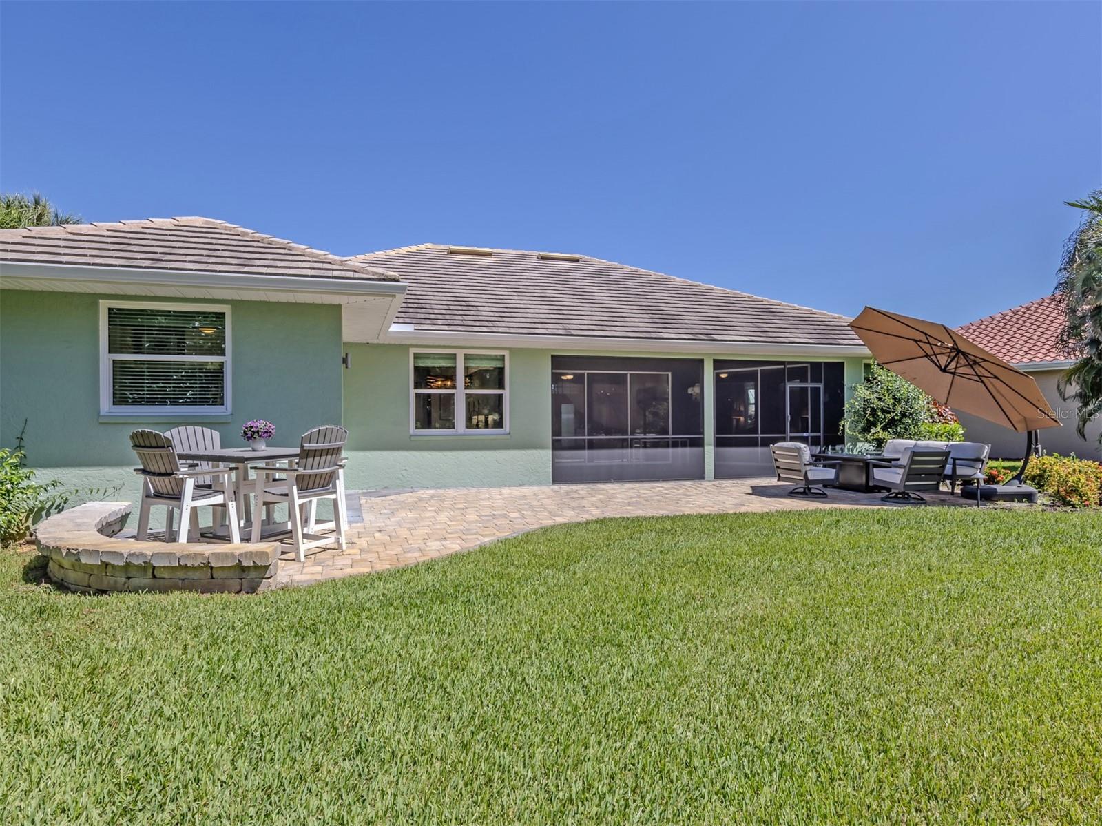 143 WAYFOREST DR — photo 10