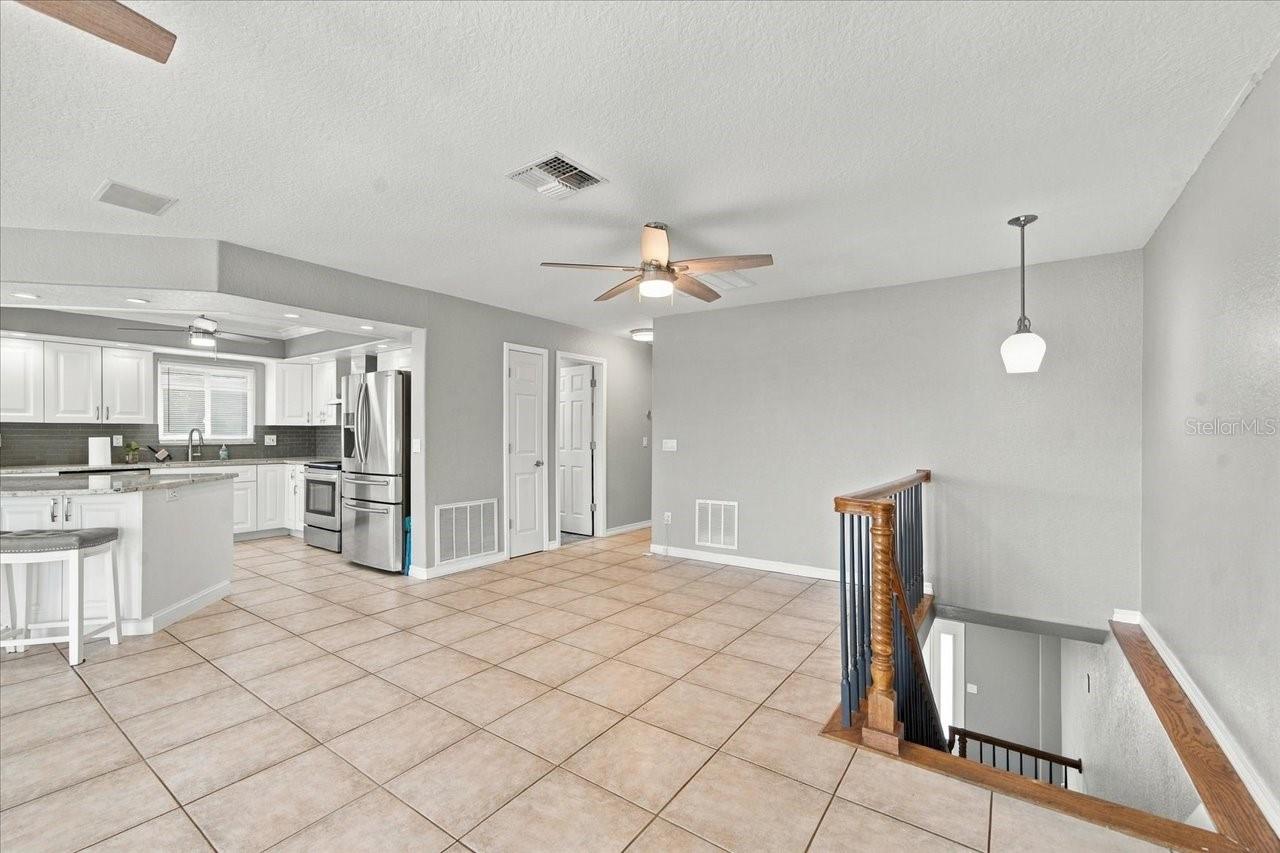 6744 SEAVIEW BLVD — photo 25