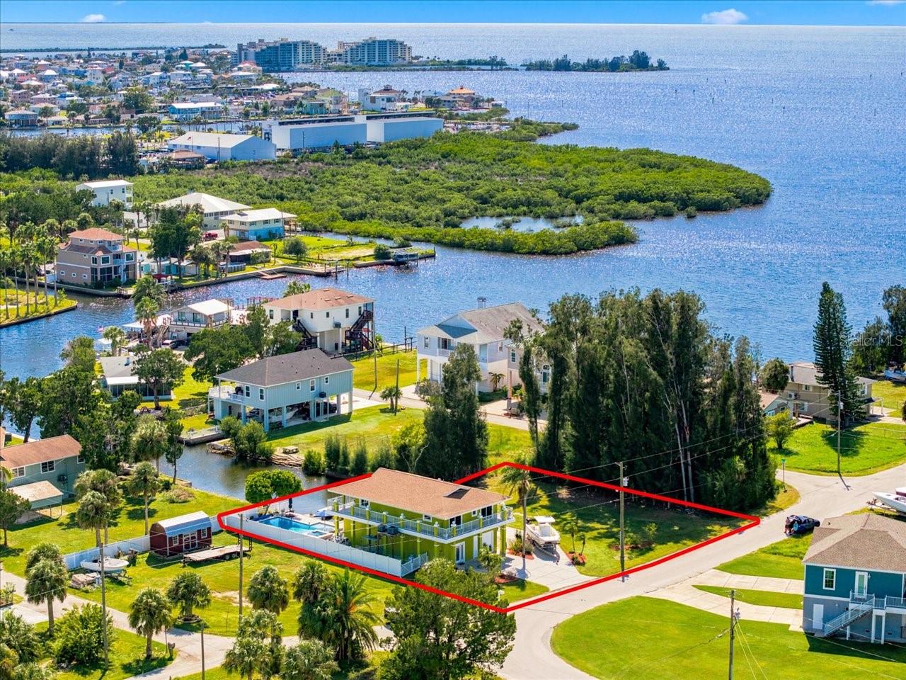 6744 SEAVIEW BLVD — photo 3