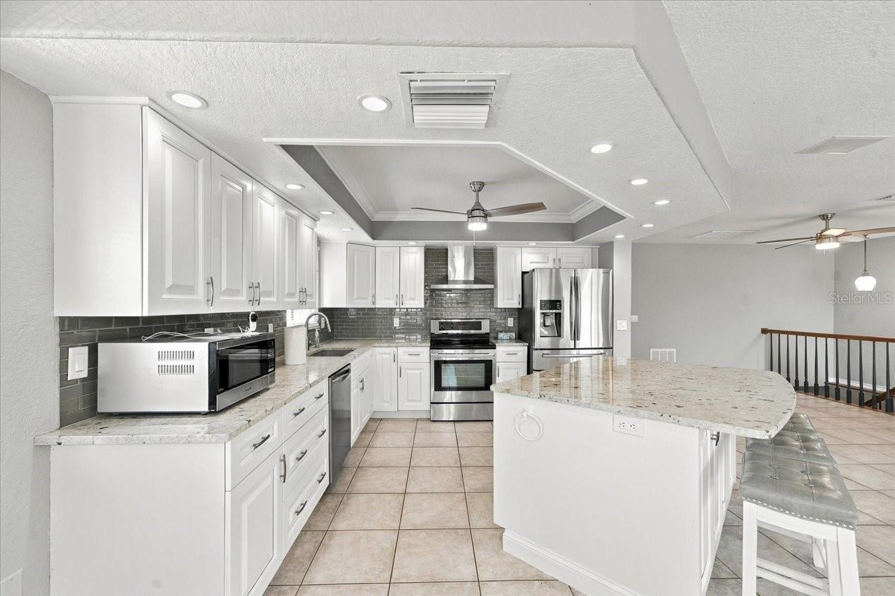 6744 SEAVIEW BLVD — photo 15