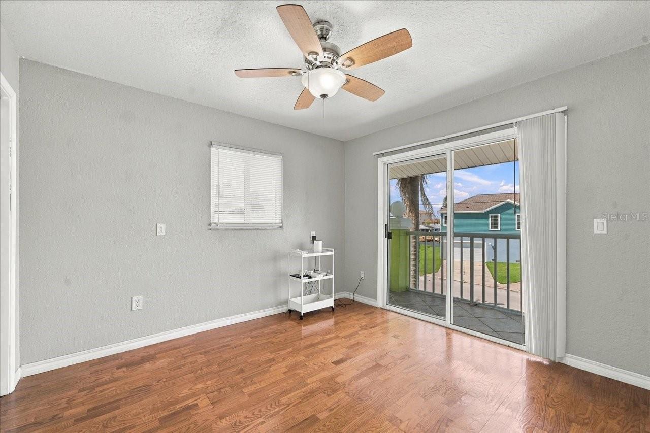6744 SEAVIEW BLVD — photo 38