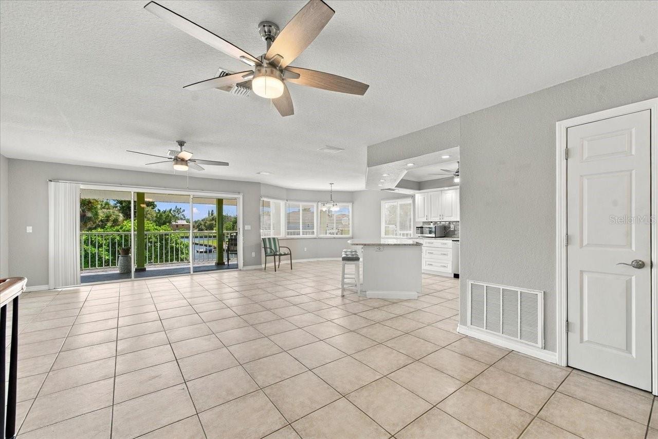 6744 SEAVIEW BLVD — photo 28