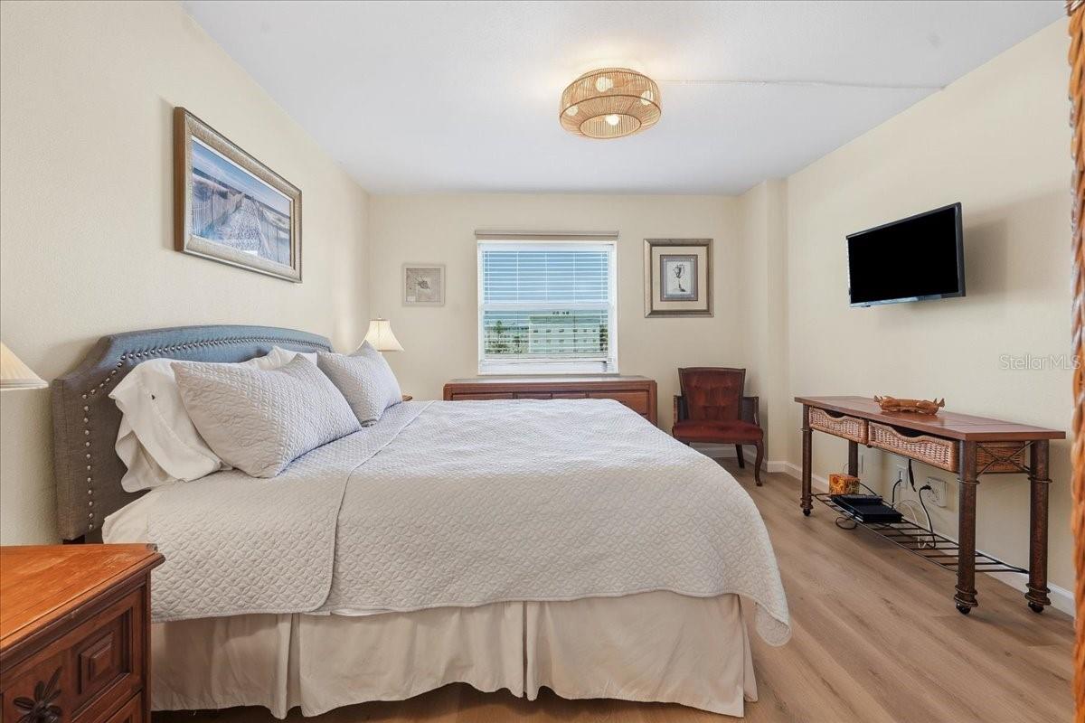 420 64TH AVE #208 — photo 24