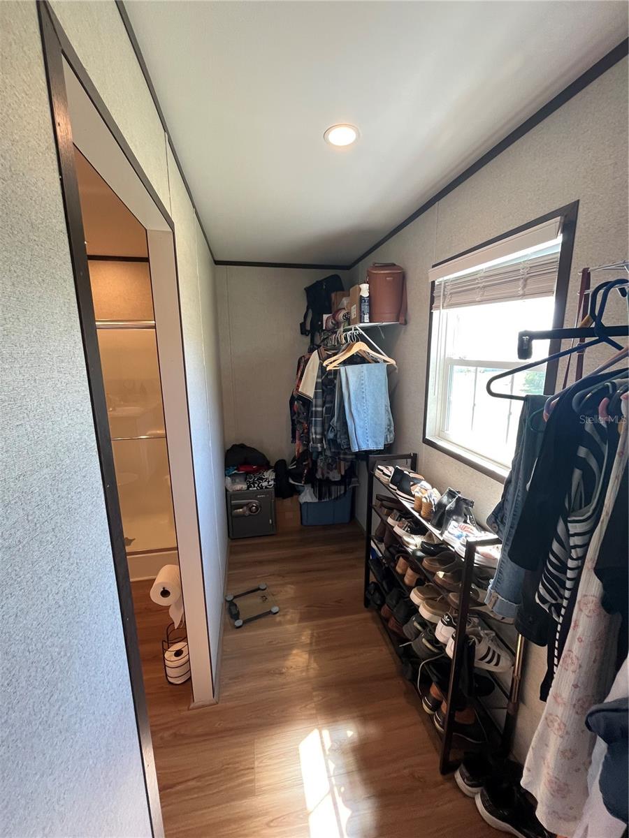 214 COMO DR — photo 50