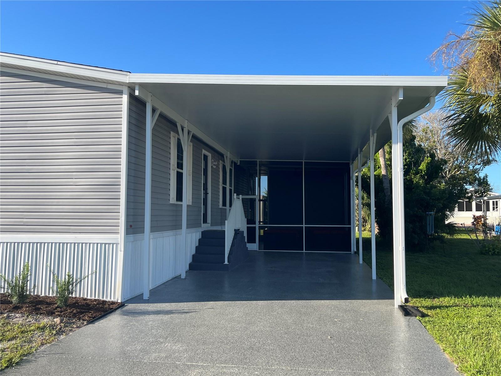 214 COMO DR — photo 2