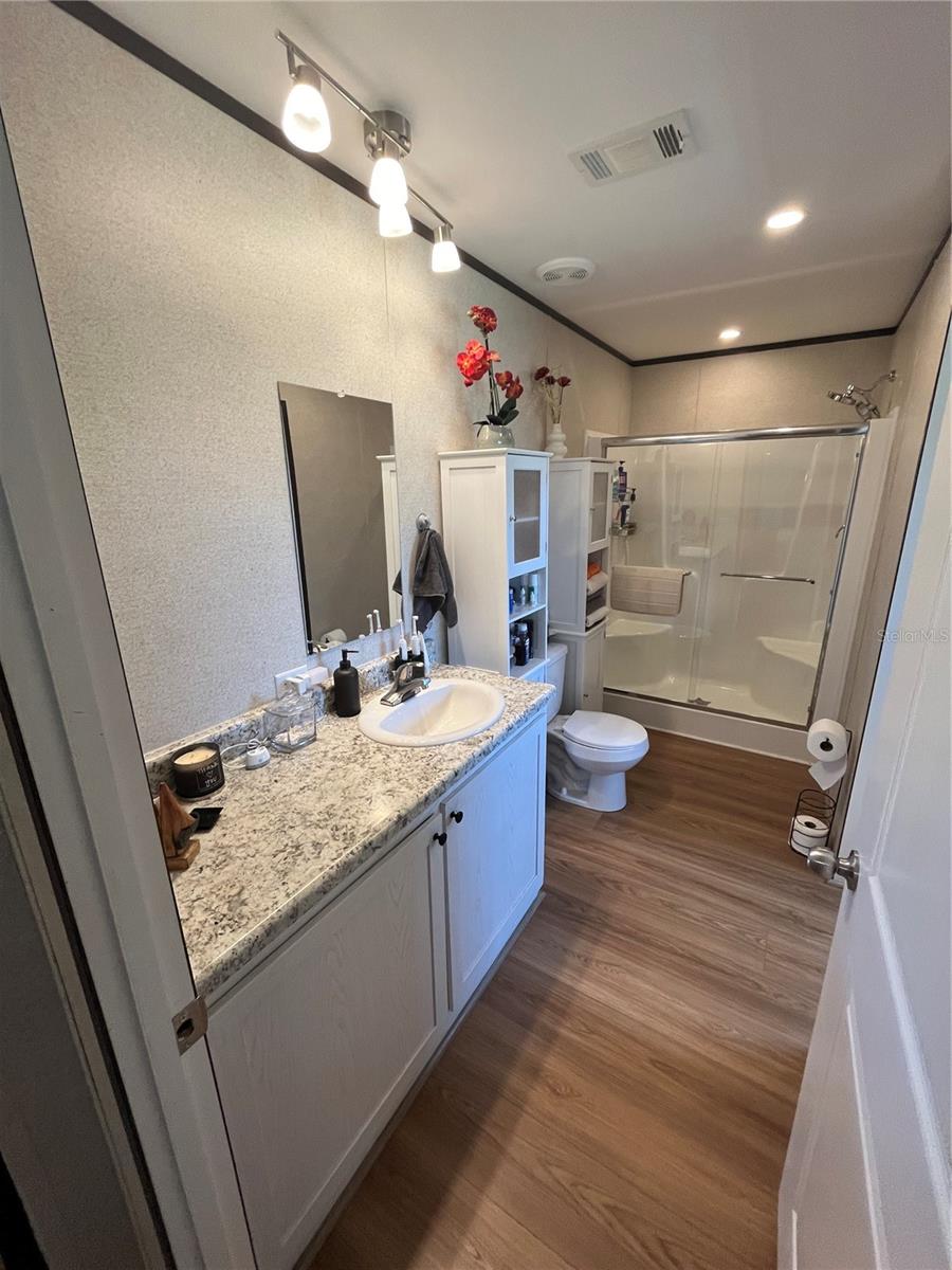 214 COMO DR — photo 47