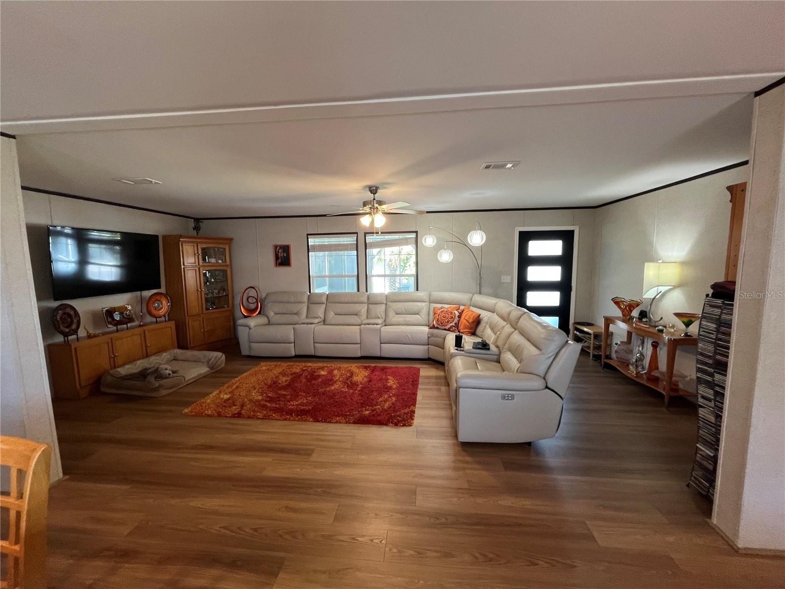 214 COMO DR — photo 23