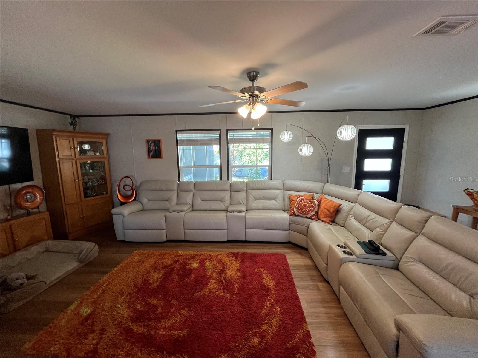 214 COMO DR — photo 10