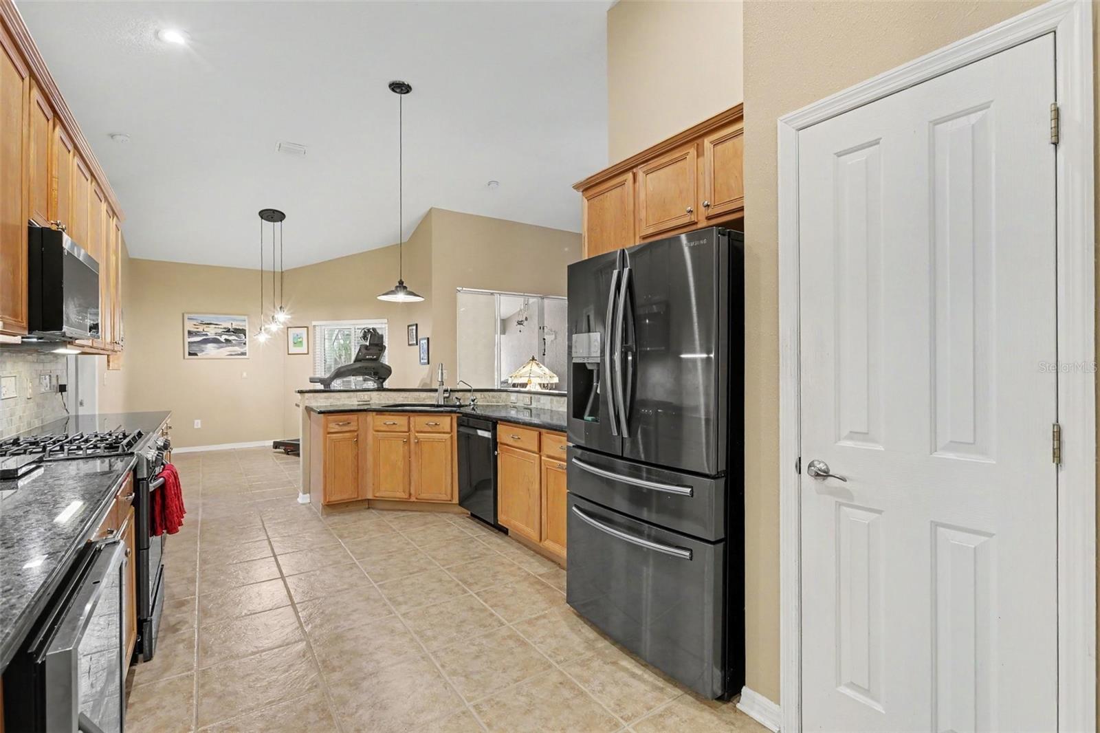 8937 ABERDEEN CREEK CIR — photo 11