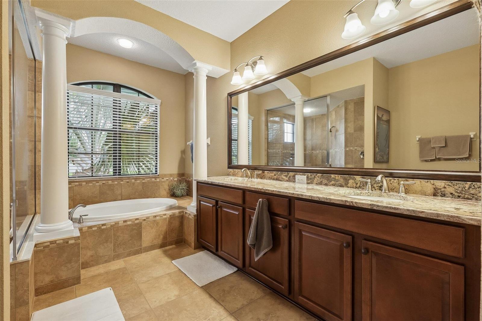 2229 GWYNHURST BLVD — photo 25