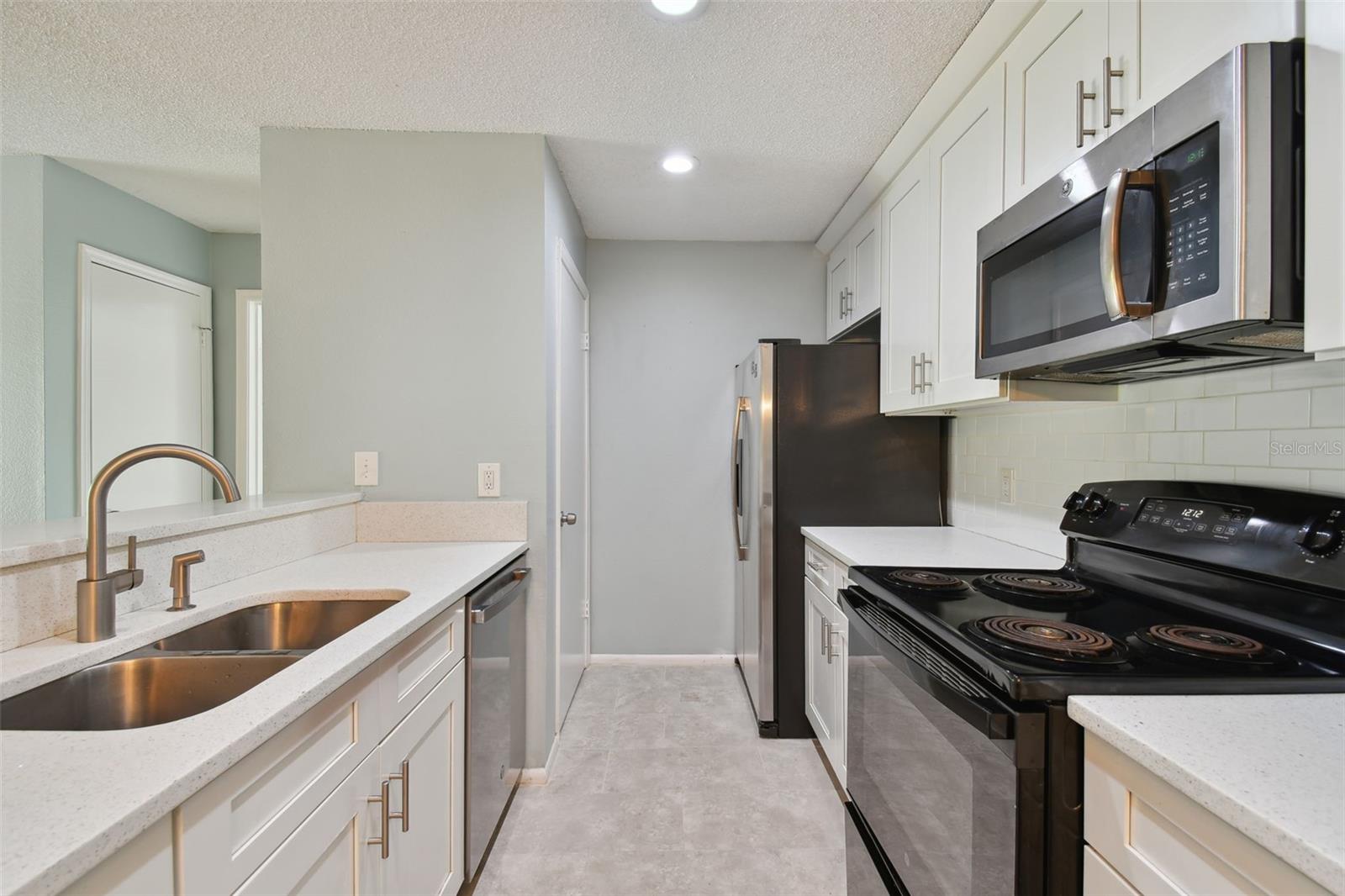 9481 HIGHLAND OAK DR #1615 — photo 9