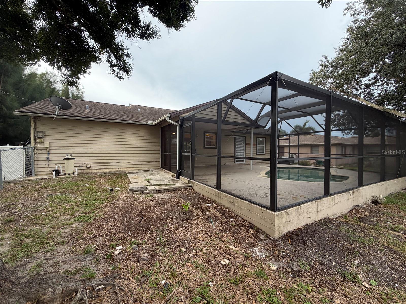 885 DARWIN RD — photo 17