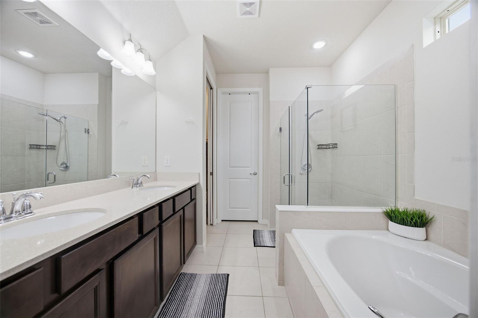 19271 MOSSY PINE DR — photo 11