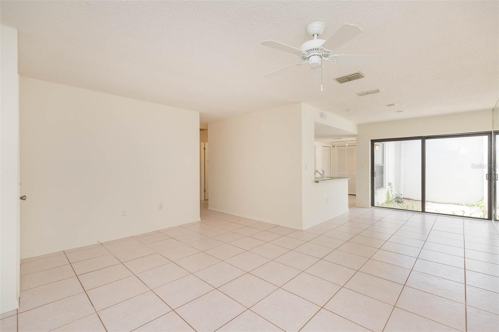 7707 ROCKVILLE CT — photo 5
