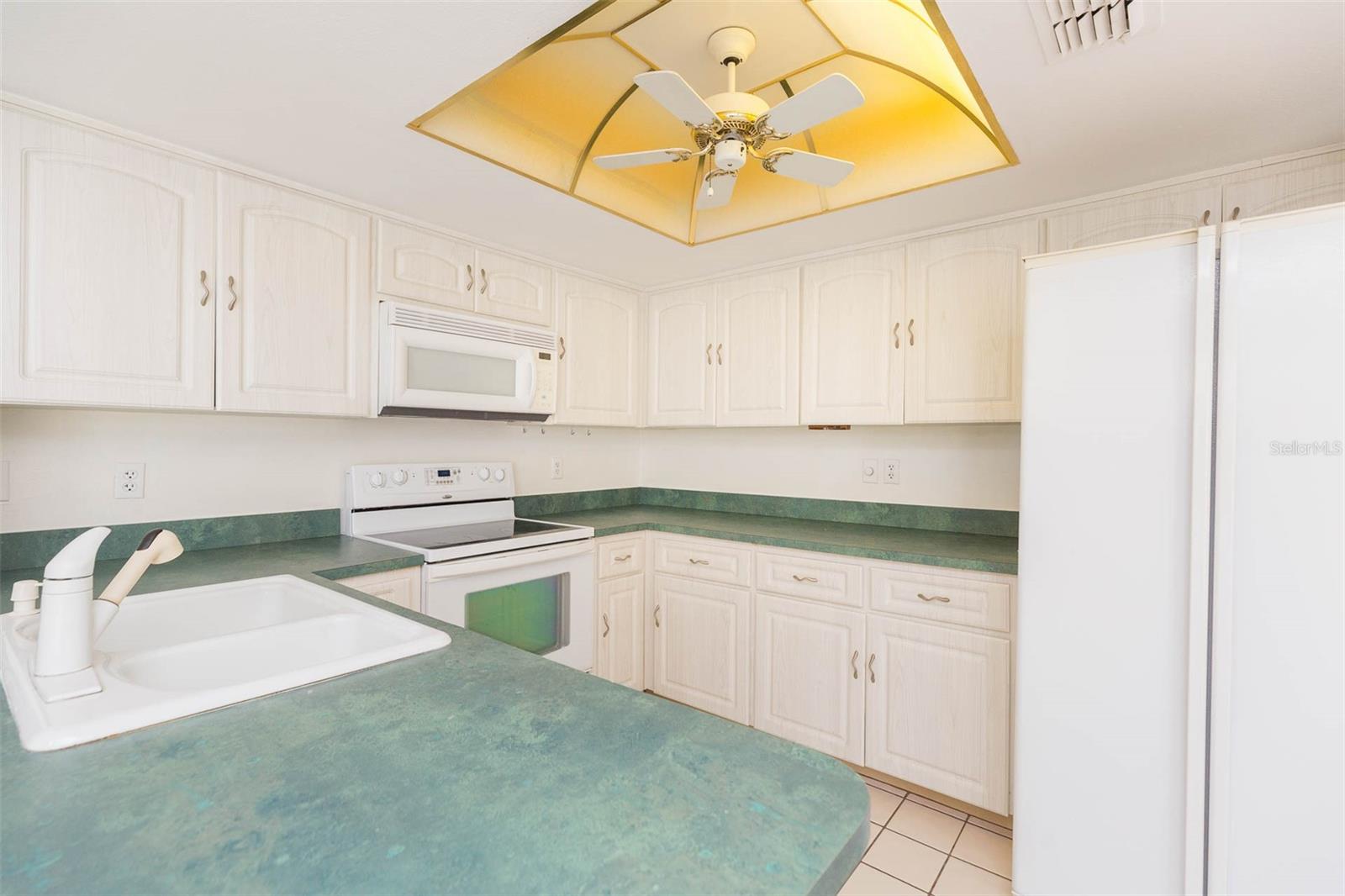 7707 ROCKVILLE CT — photo 10