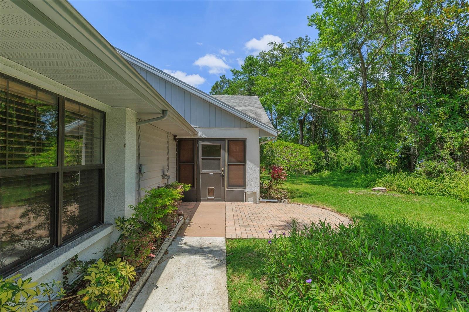 7707 ROCKVILLE CT — photo 3