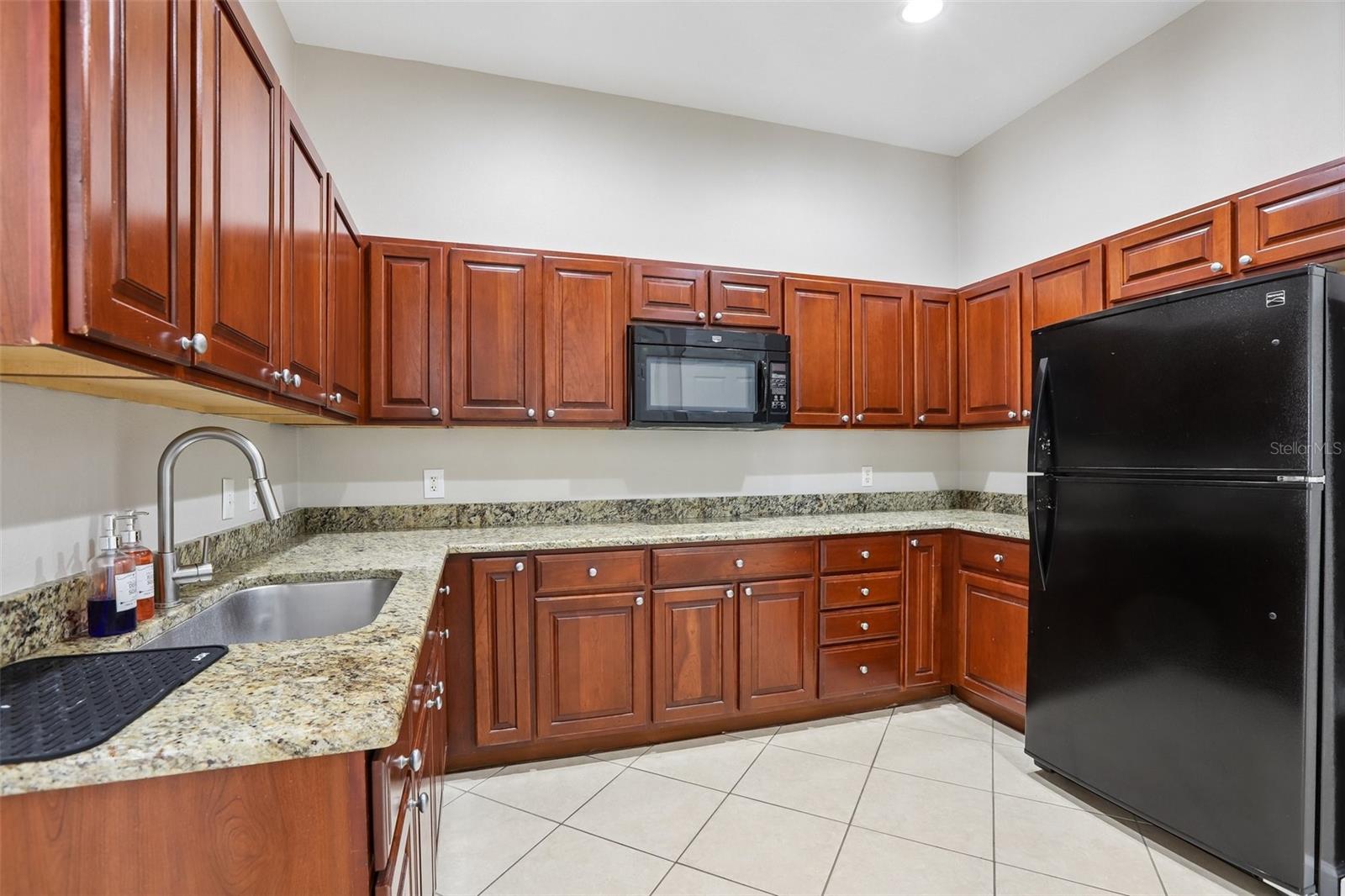2546 ARROWPOINTE DR — photo 30