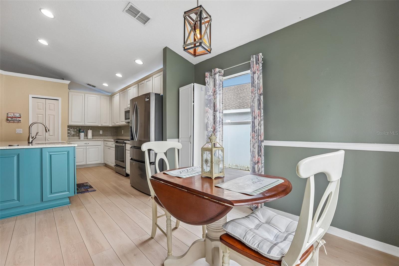 2546 ARROWPOINTE DR — photo 12