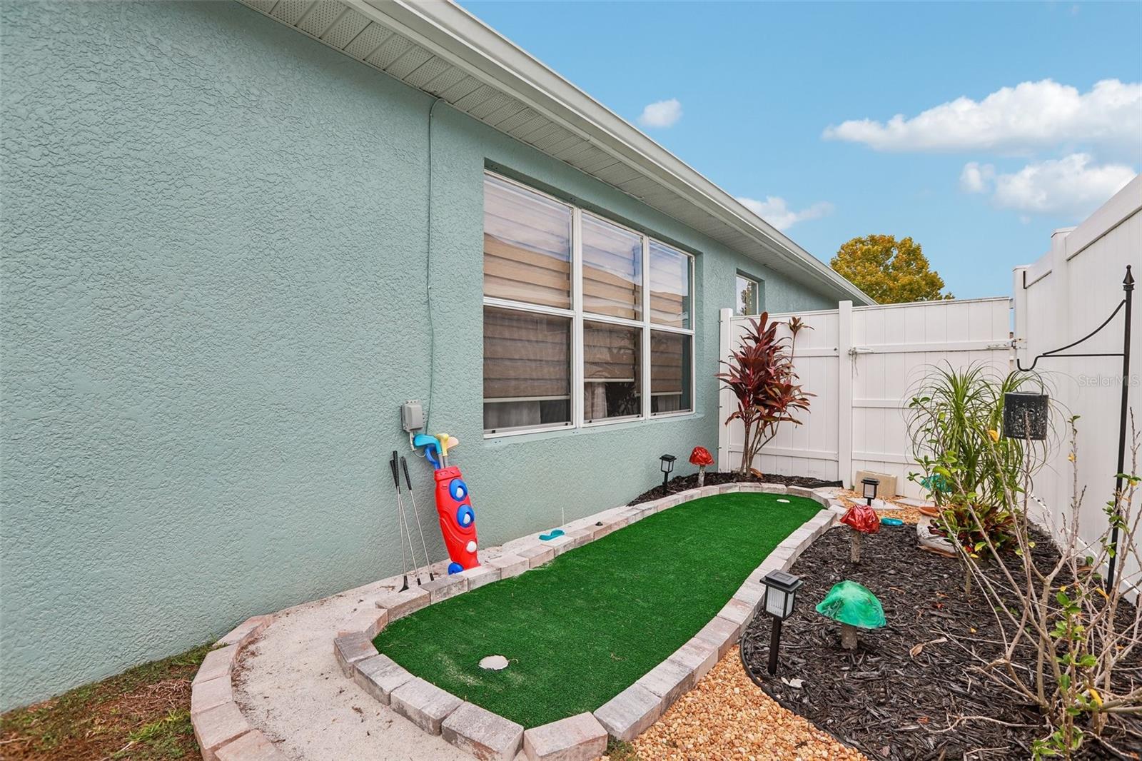 2546 ARROWPOINTE DR — photo 25