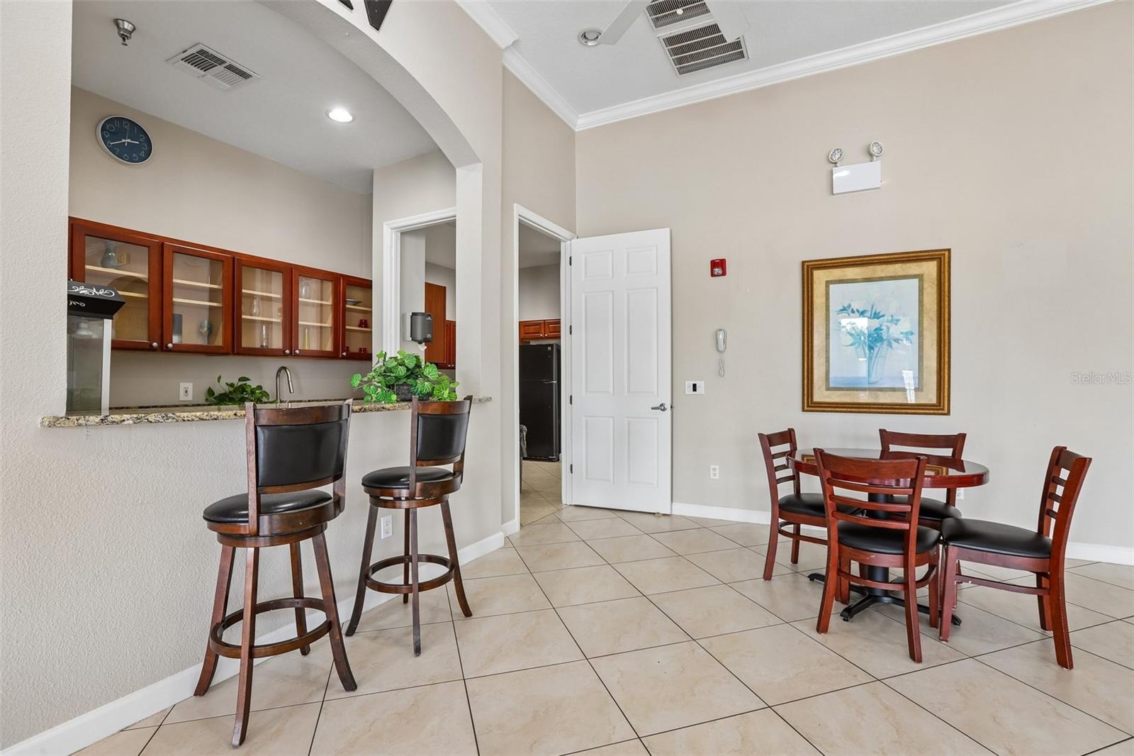 2546 ARROWPOINTE DR — photo 31