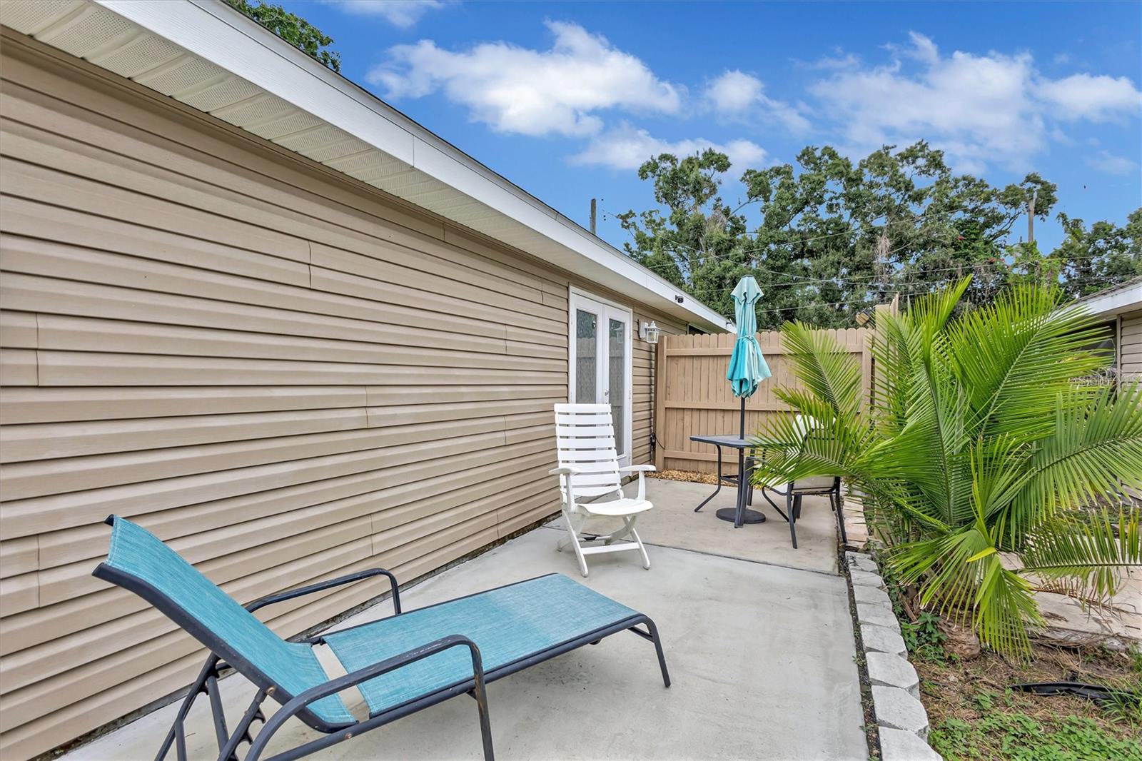 3867 ALMOND AVE — photo 31
