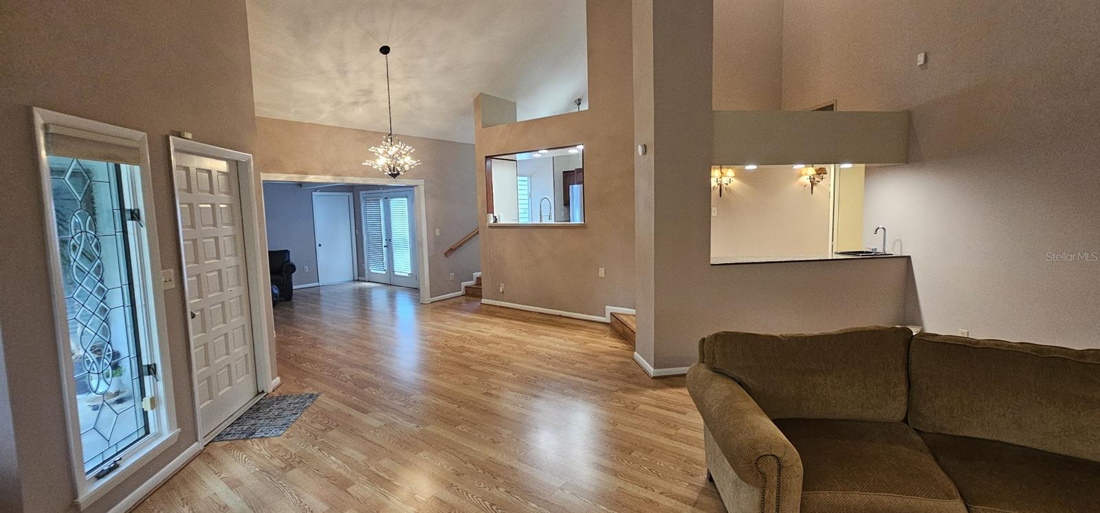 10495 LONGWOOD DR — photo 11