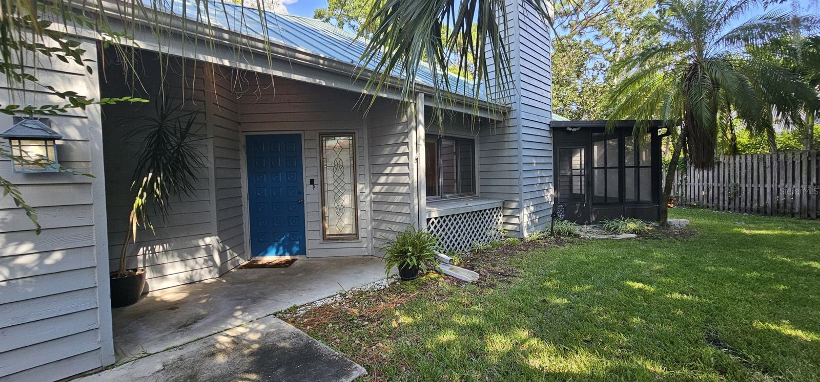 10495 LONGWOOD DR — photo 9
