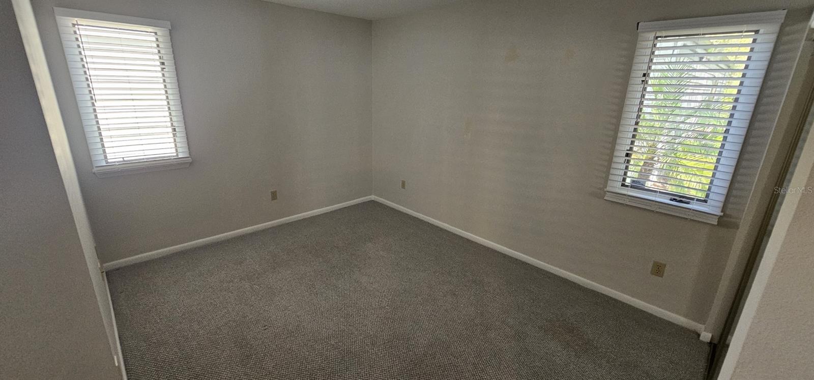 10495 LONGWOOD DR — photo 36