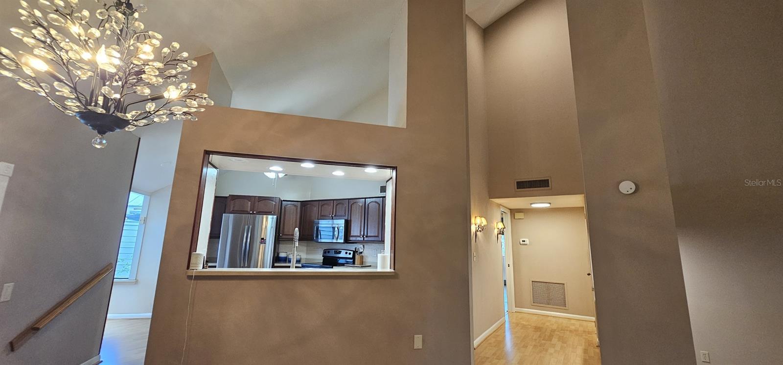 10495 LONGWOOD DR — photo 13