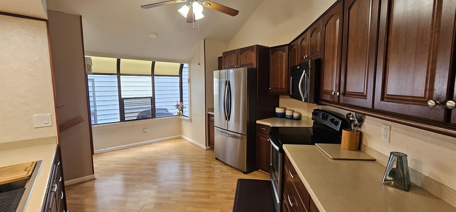 10495 LONGWOOD DR — photo 14