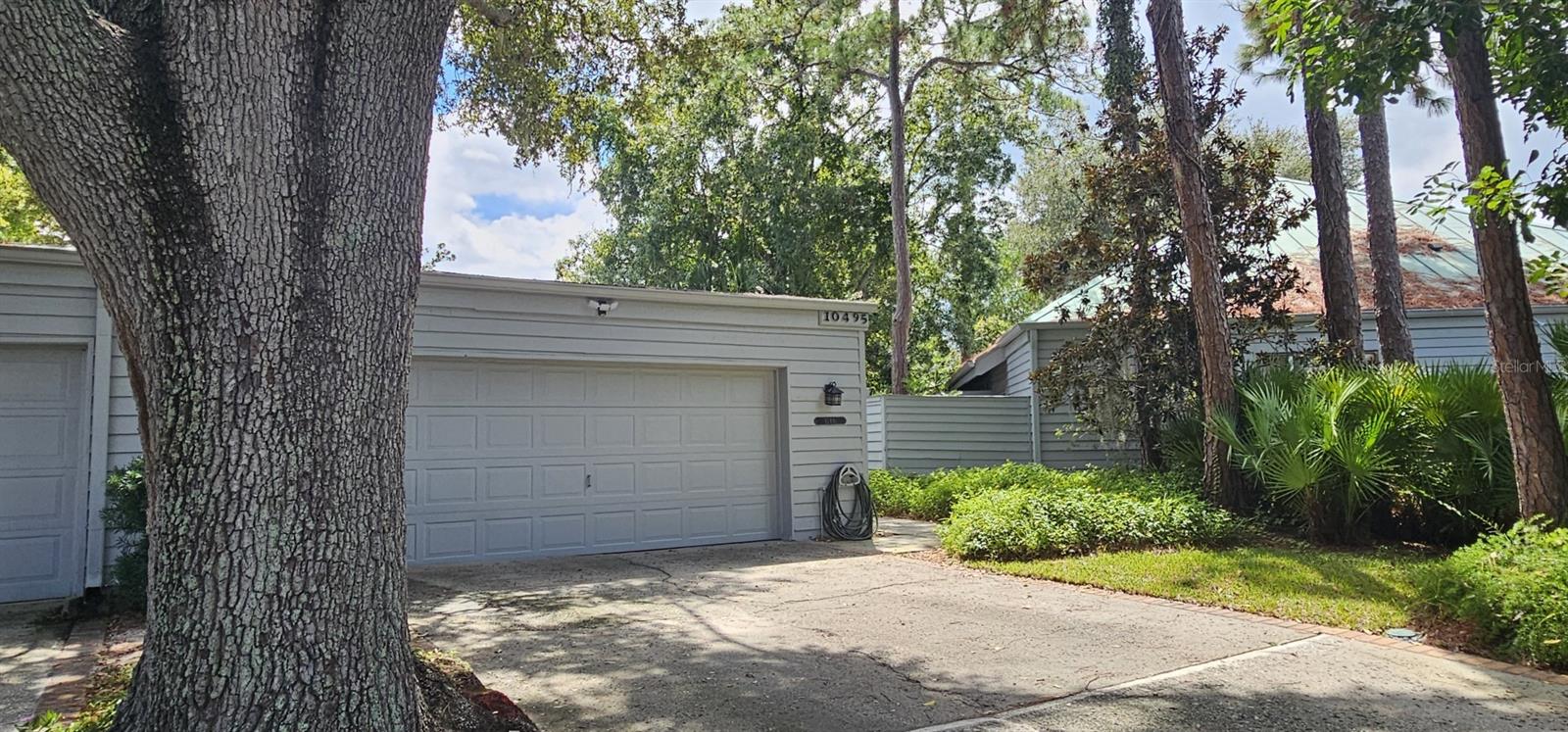 10495 LONGWOOD DR — photo 4